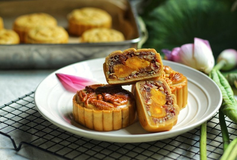 Bánh trung tích lũy cẩm