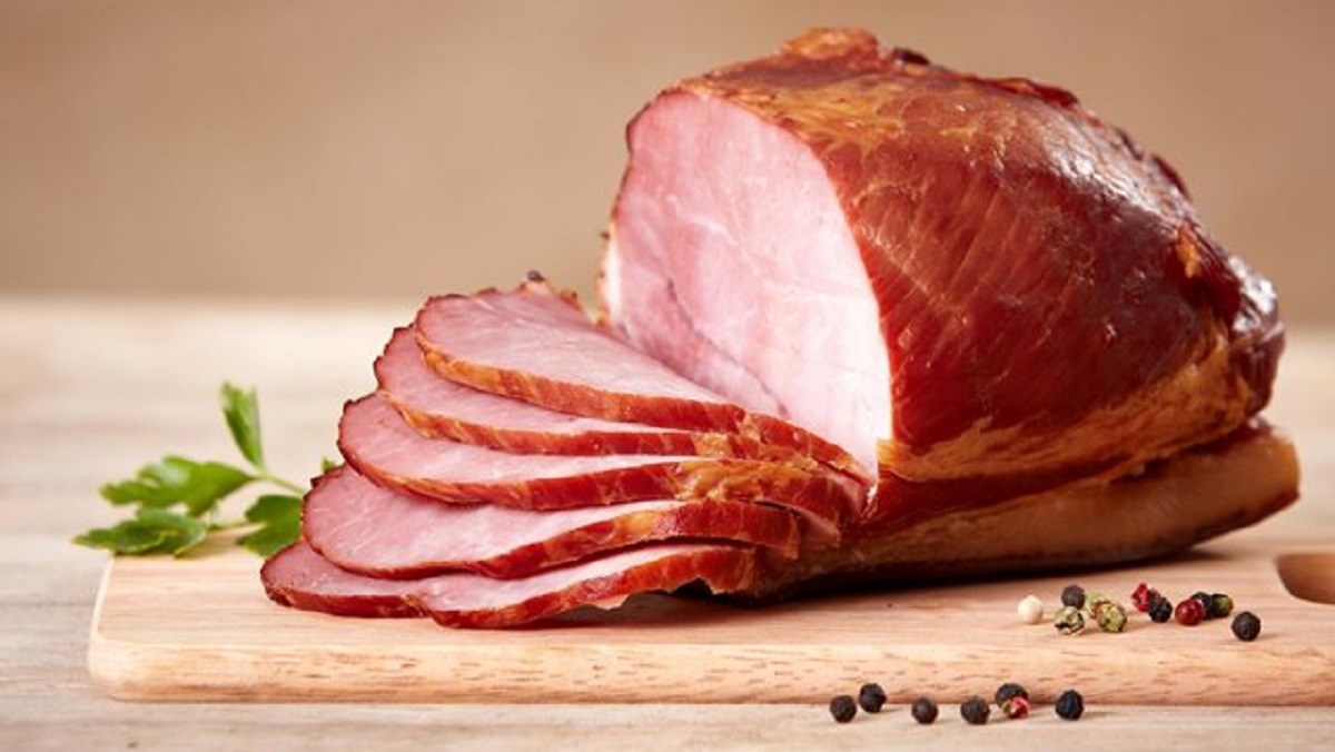 Thịt xông khói là gì? Thịt xông khói nấu món gì ngon và cách bảo quản