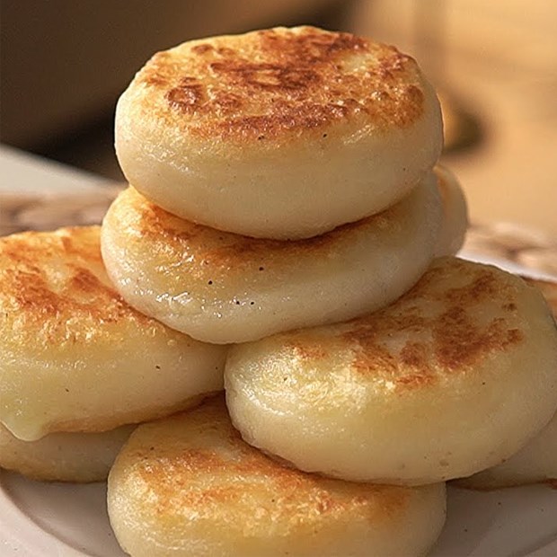 Cách làm bánh mì khoai tây phô mai bằng chảo thơm ngon bổ dưỡng