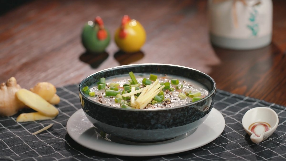 Cháo thịt bằm tía tô