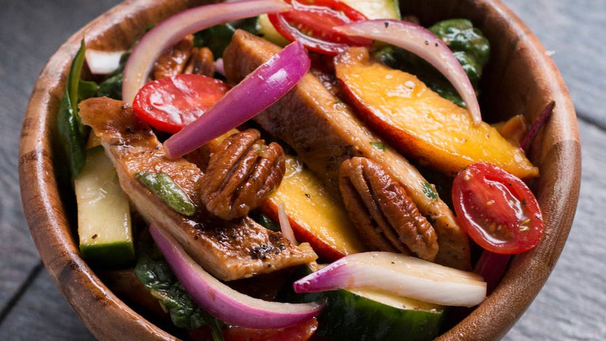 Salad đào nướng