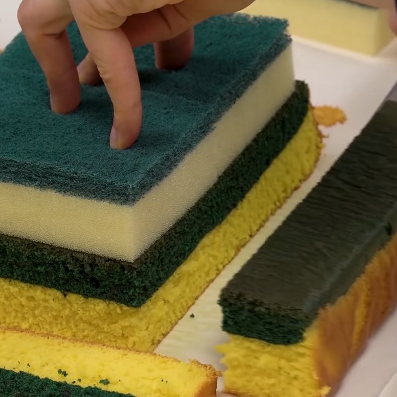 Bước 7 Cắt bánh Bánh mút rửa chén