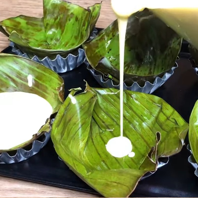 Bước 3 Đổ khuôn Bánh gạo nướng bibingka