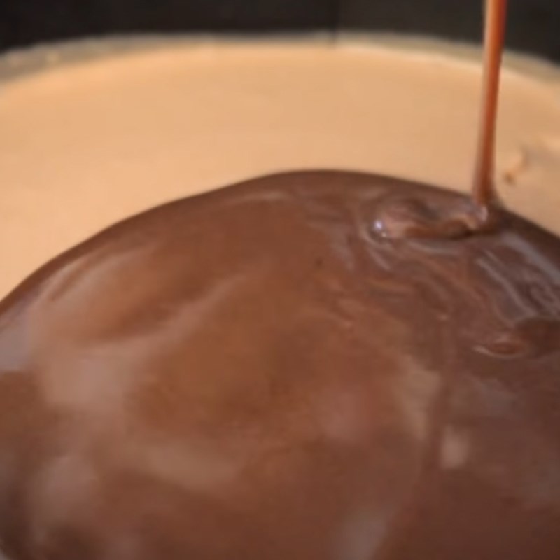 Bước 6 Đổ khuôn Cheesecake milo