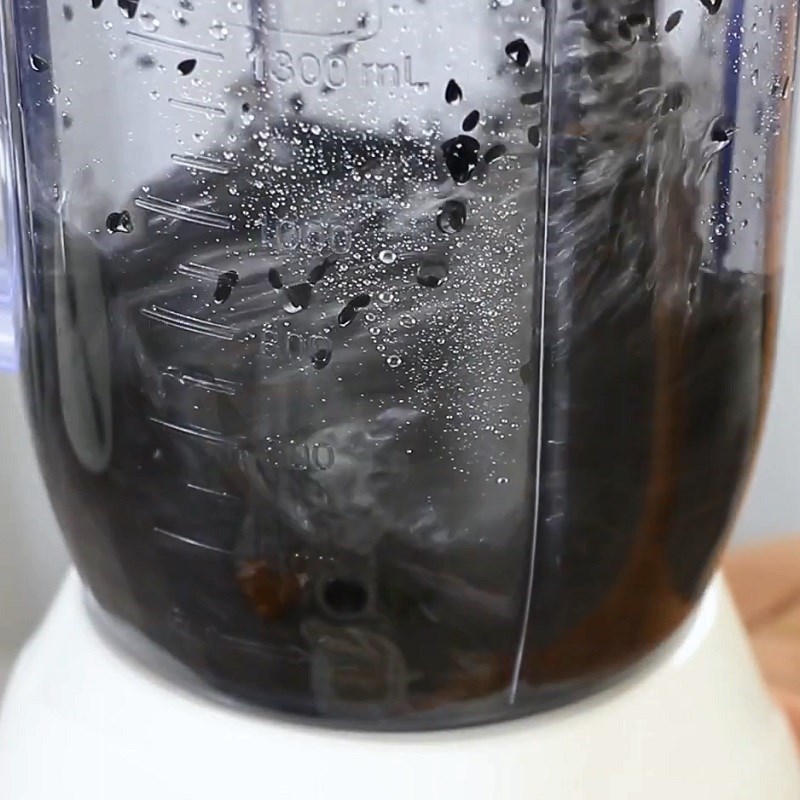 Bước 1 Xay mè đen Flan mè đen