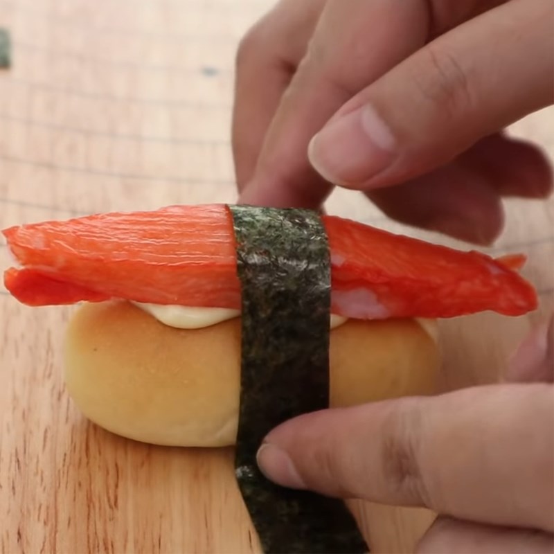 Bước 7 Hoàn thành Bánh sushi bánh mì