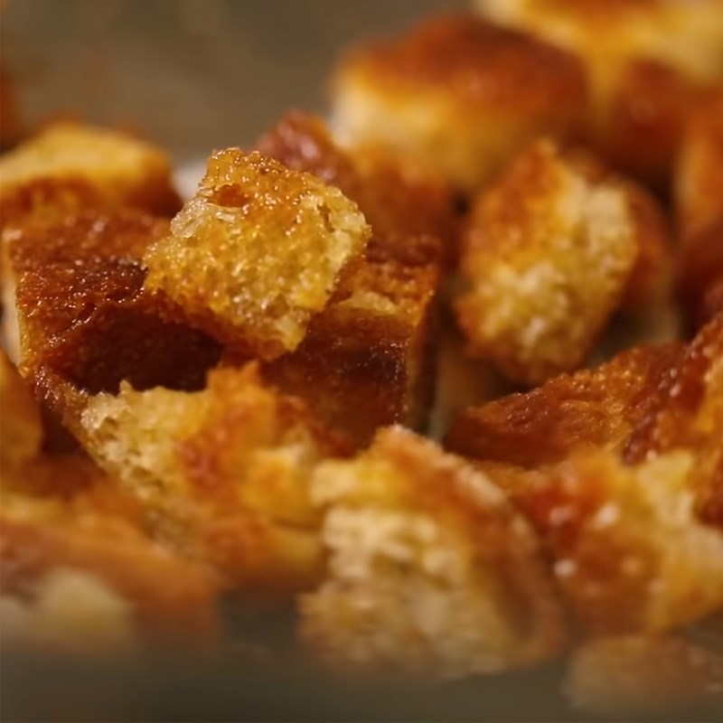 Bước 5 Làm bánh mì chiên ăn kèm Súp tỏi kiểu Ý