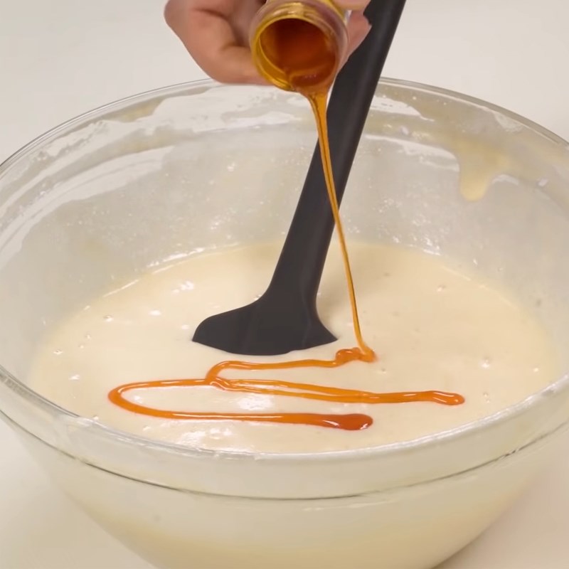 Bước 5 Làm lớp bánh màu vàng Bánh mút rửa chén