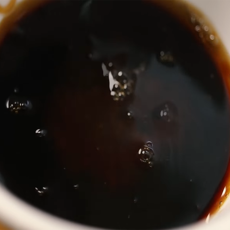 Bước 2 Làm nước sốt gà Gà xào húng quế cay Thái