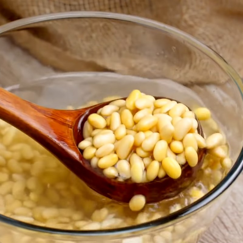 Bước 1 Ngâm đậu nành Đậu hũ non