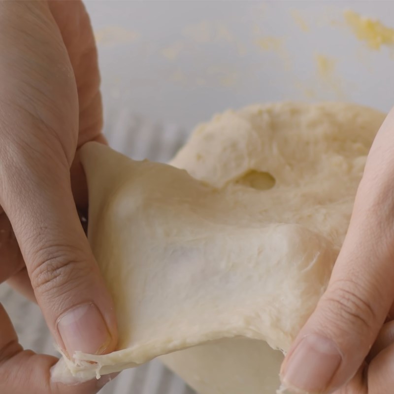 Bước 2 Nhào bột bánh Bánh mì sữa bắp Nhật Bản