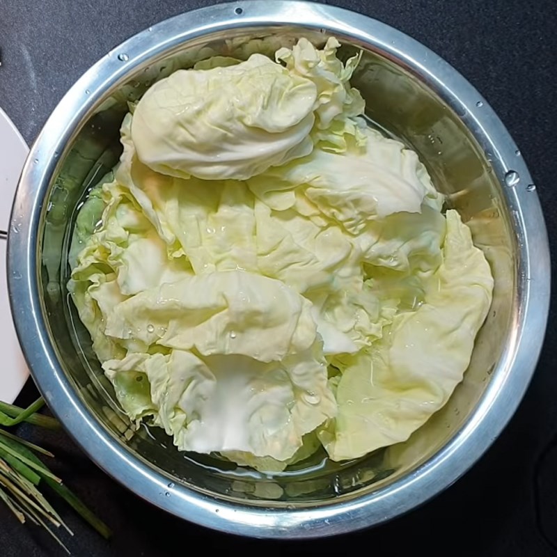 Step 1 Prepare the cabbage Cabbage rolls with braised tofu and pepper