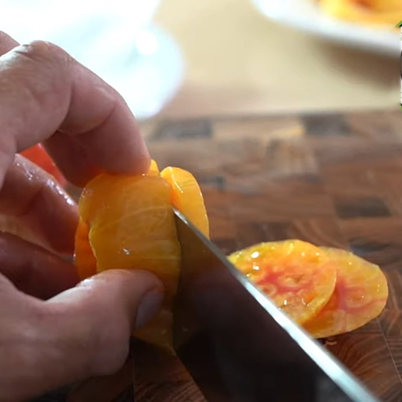 Bước 5 Sơ chế các nguyên liệu Salad đào sốt cay