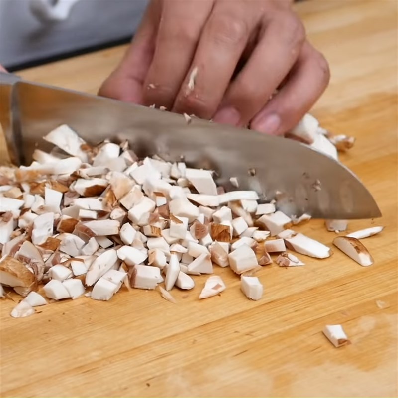 Bước 1 Sơ chế nguyên liệu Bí ngòi nướng phô mai nhân nấm