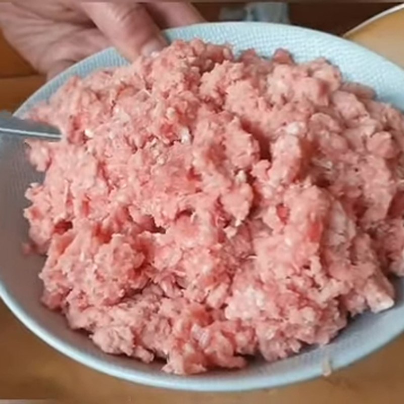 Bước 3 Sơ chế nguyên liệu nhân bánh Bánh bao nhân thịt miến