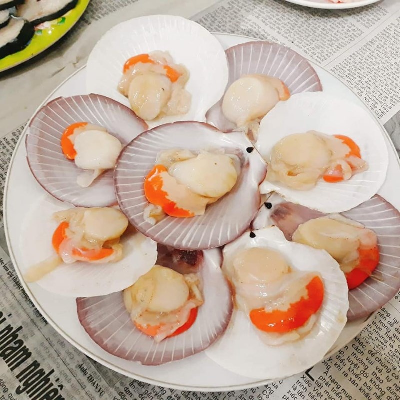Bước 1 Sơ chế sò điệp Sò điệp hấp bún tàu