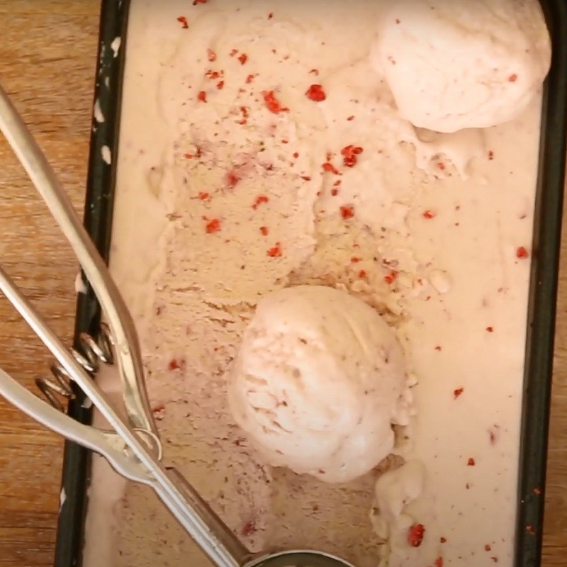 Bước 4 Thành phẩm Kem dâu tây sữa béo