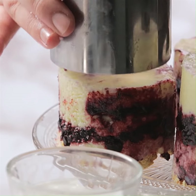 Bước 6 Thành phẩm Bánh mousse việt quất chocolate