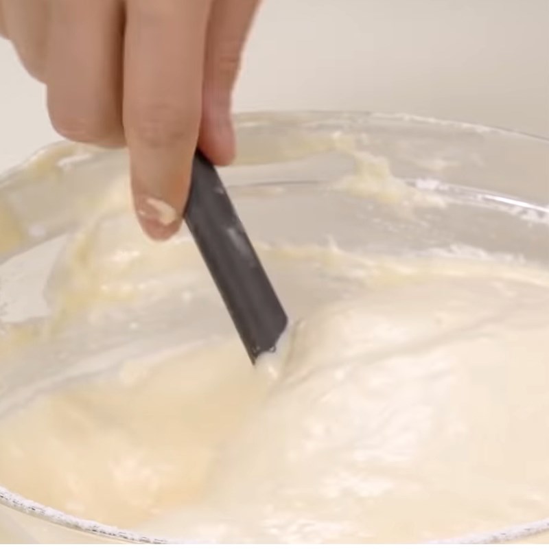 Bước 3 Trộn bột Bánh mút rửa chén