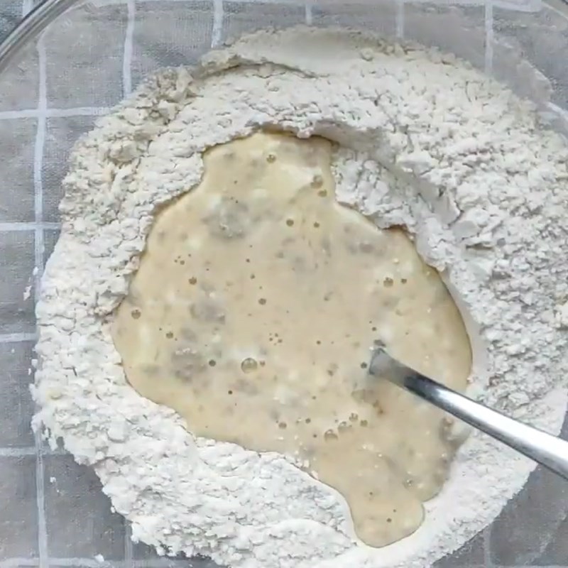 Bước 1 Trộn bột bánh Bánh mì nhân kem sữa