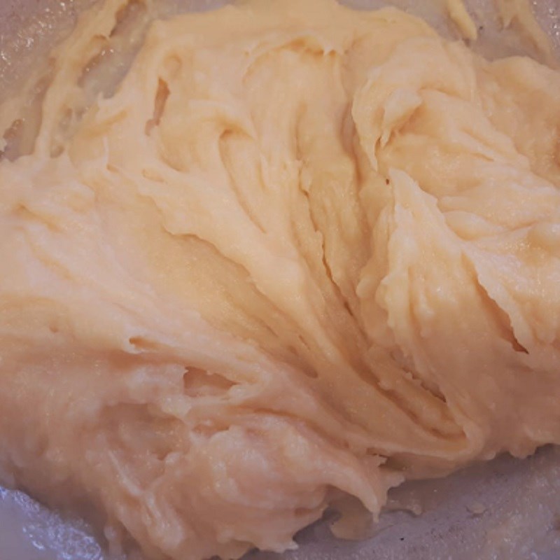 Bước 1 Trộn bột làm vỏ bánh Bánh Carpathian (Karpatka)