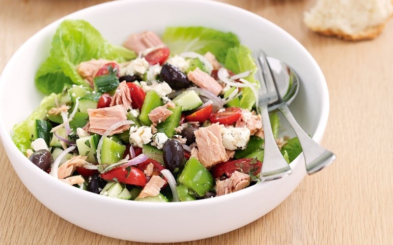 Salad c&aacute; ngừ