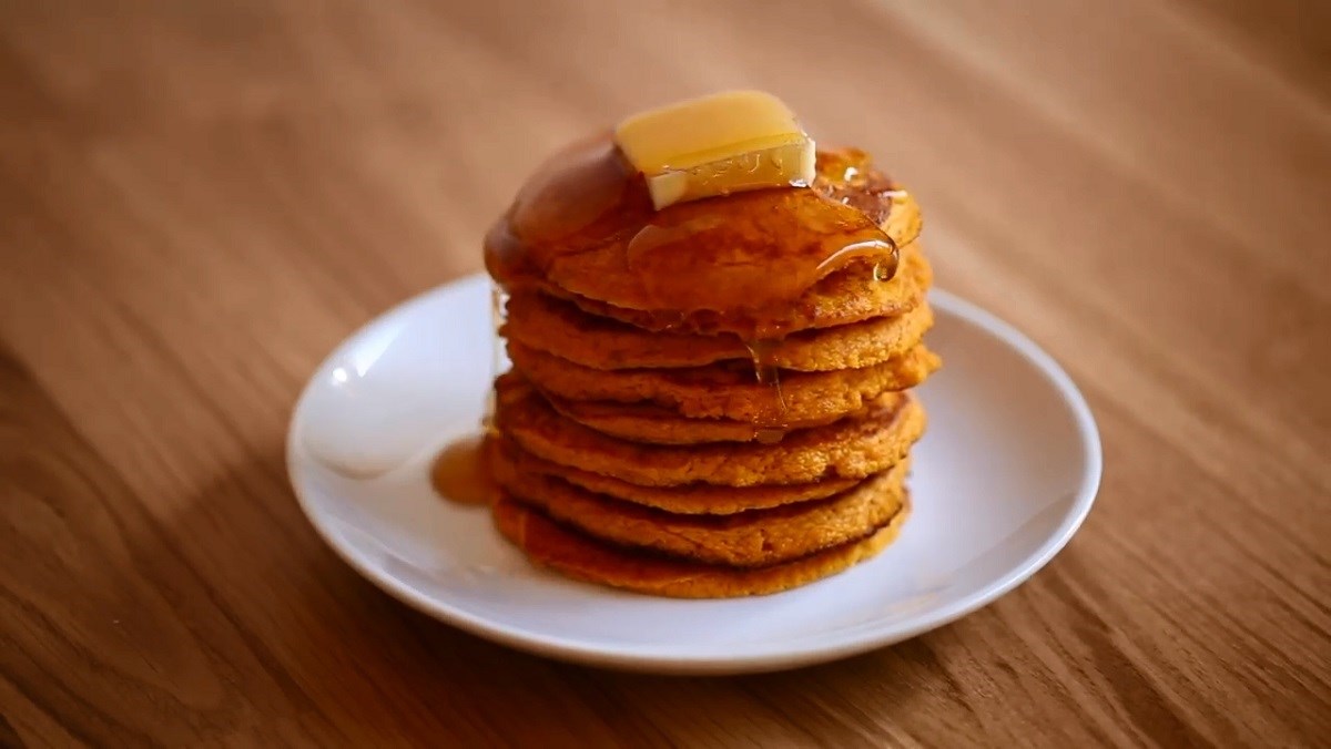 Cách Làm Bánh Pancake Từ Khoai Lang Cùng Các Loại Hạt Dinh Dưỡng
