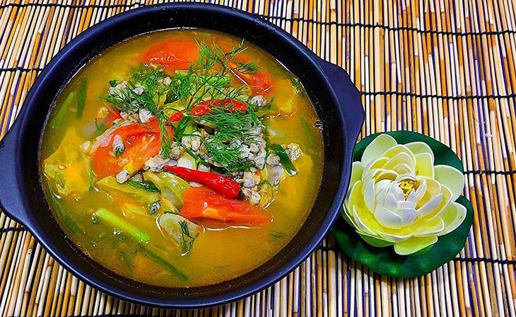 3 cách nấu canh hến nấu chua, bầu, kim chi