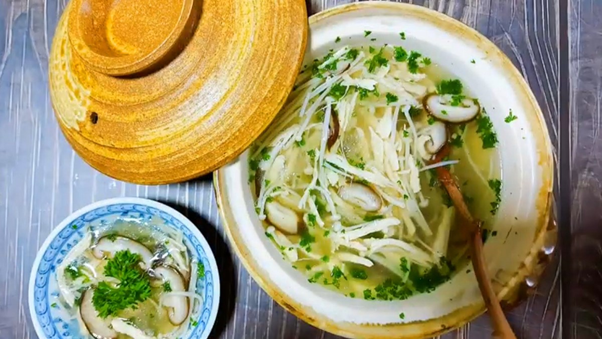 Những bí quyết Cách nấu súp yến gà đơn giản và thơm ngon tuyệt vời