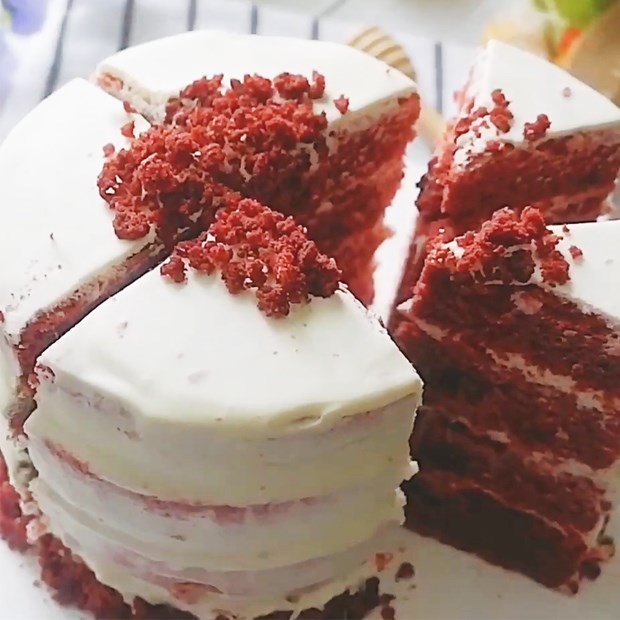 Cách làm bánh bông lan Red Velvet không cần lò nướng thơm ngon mềm mịn