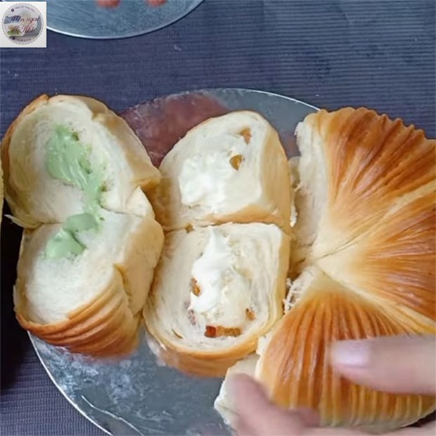 Cách làm bánh mì cuộn len nhân phô mai trà xanh thơm ngon mềm mịn