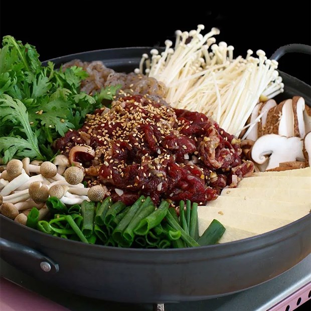 Cách nấu lẩu bò Hàn Quốc thơm ngon hâp dẫn đơn giản tại nhà