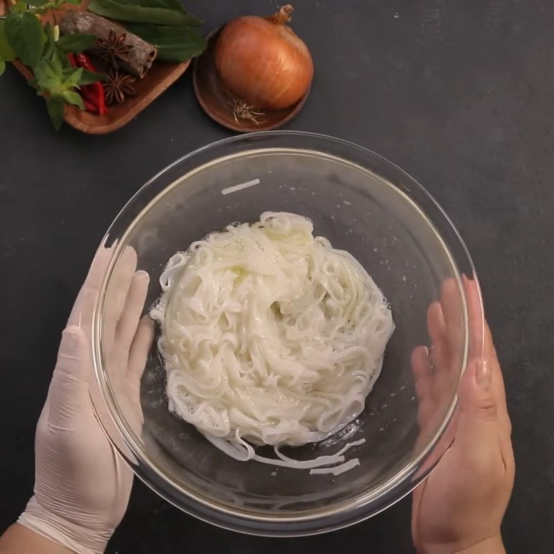 Bước 5 Chiên bánh phở Burger phở