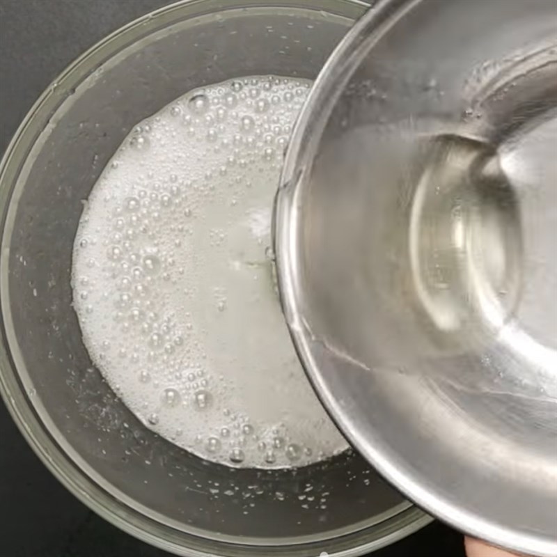 Bước 3 Đánh bông hỗn hợp đường và gelatin Marshmallow