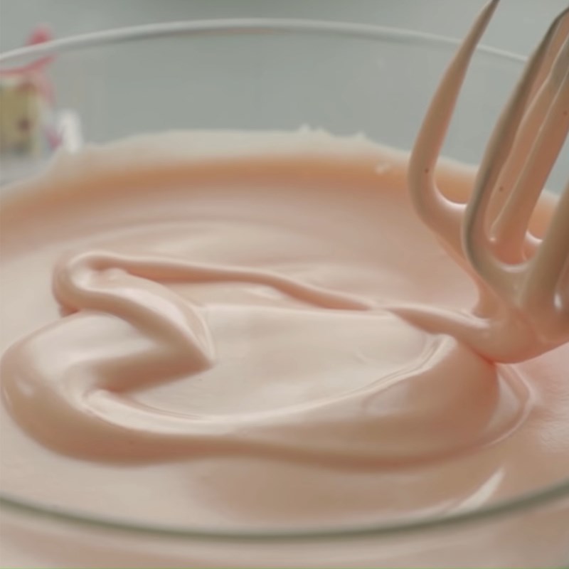 Bước 1 Đánh bông trứng Bánh kem cherry