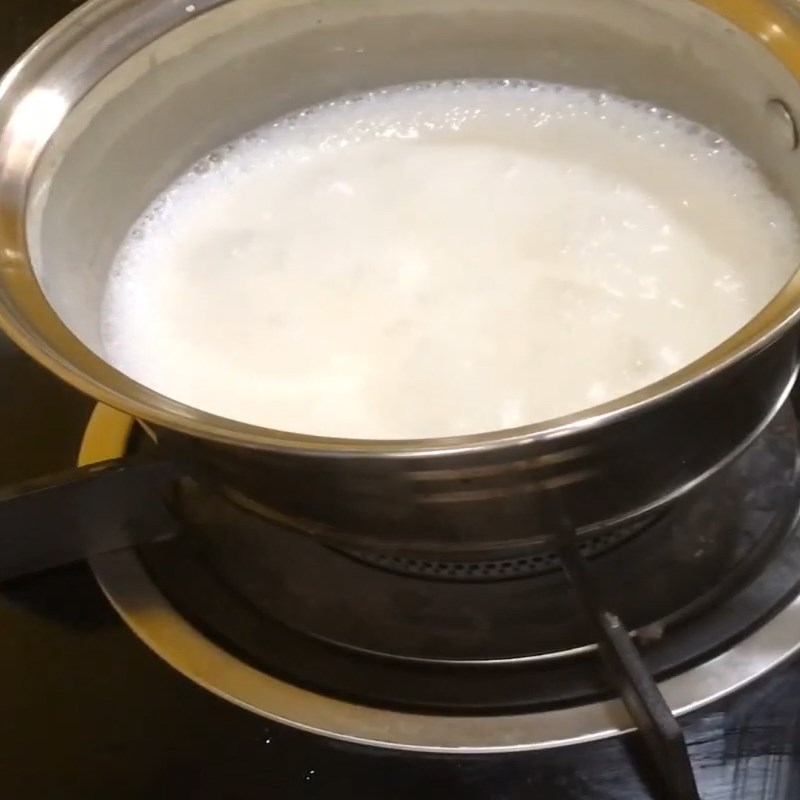Bước 2 Đổ khuôn Thạch quế hoa nước cốt dừa