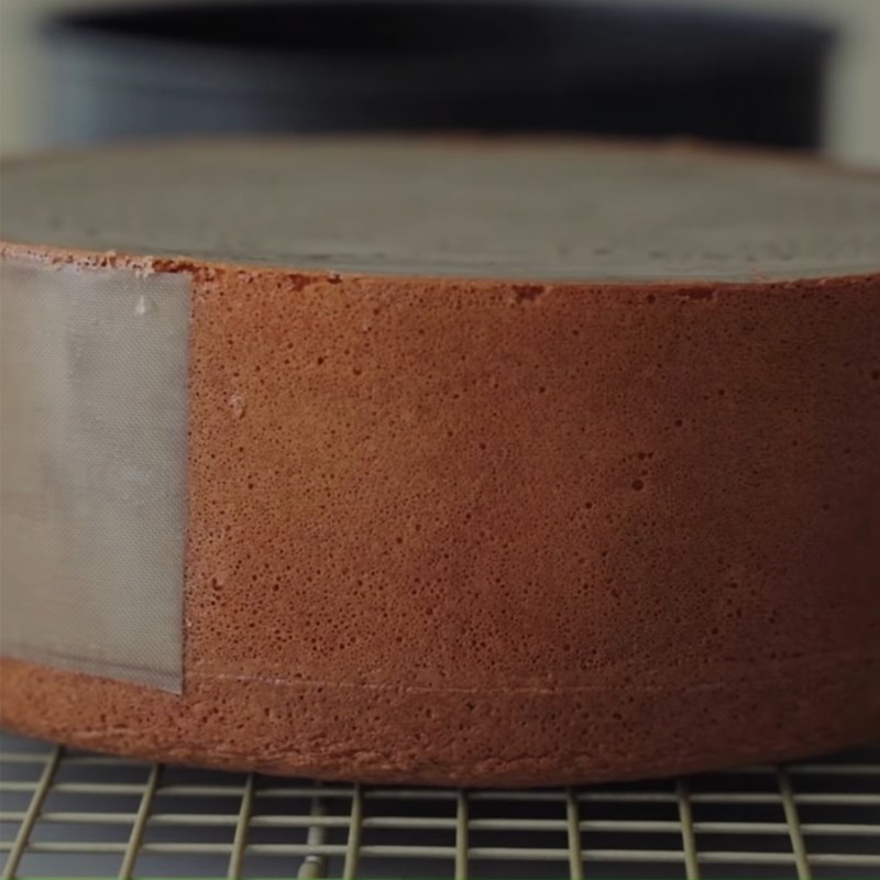 Bước 3 Đổ khuôn và nướng bánh Bánh kem cherry