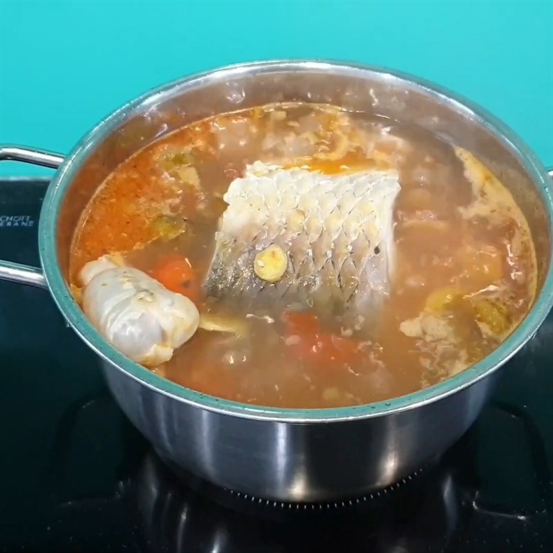 Bước 4 Nấu canh Canh chua cá trắm nấu sấu