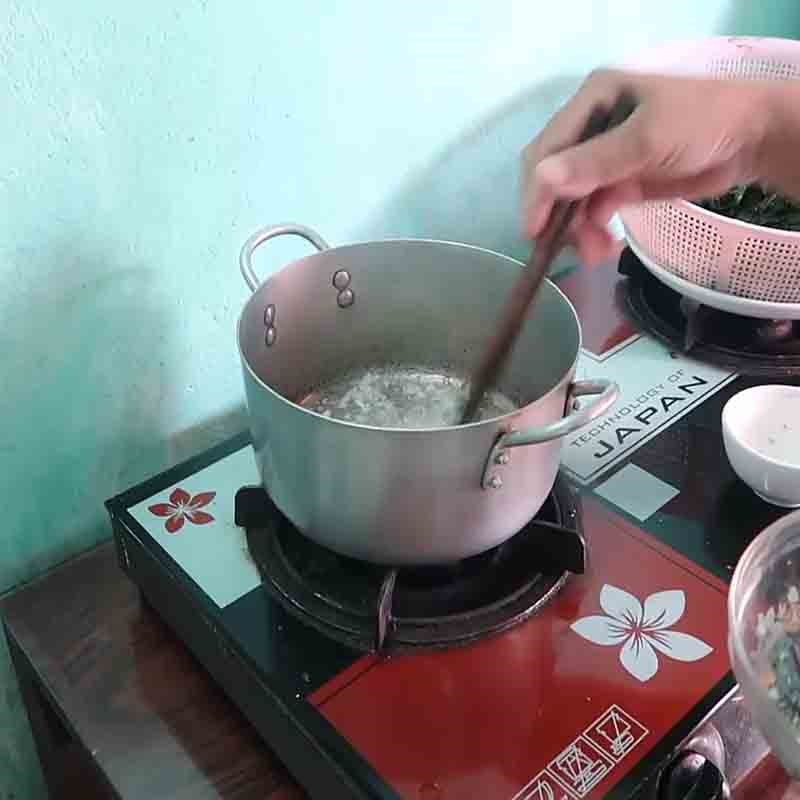 Bước 3 Nấu canh Canh rong biển với tôm tươi