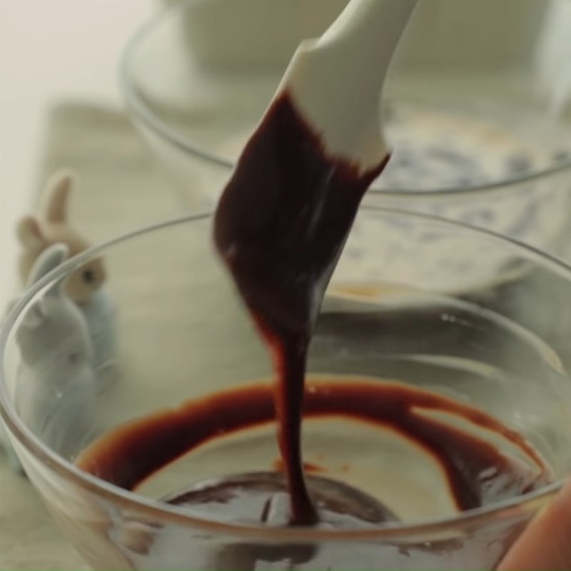Bước 2 Nấu chảy socola Bánh Cheesecake Socola Oreo