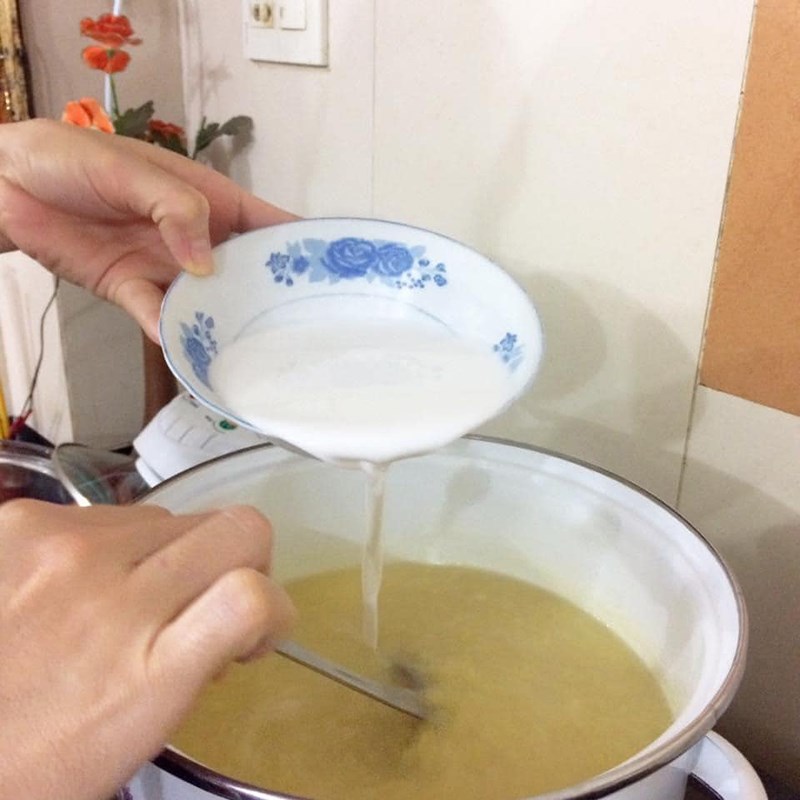 Bước 3 Nấu chè Chè đậu xanh nha đam nước cốt dừa