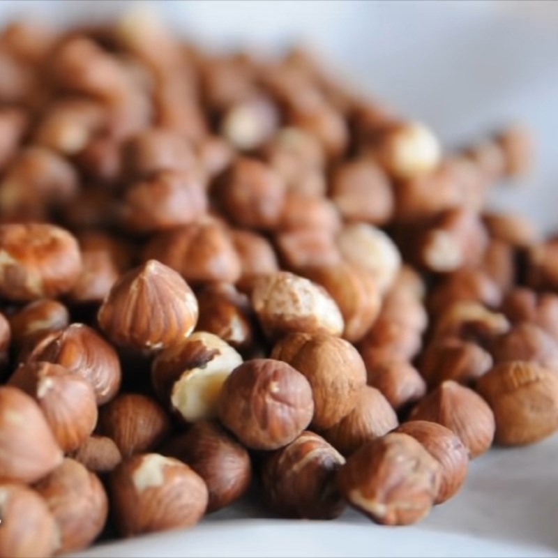 Step 1 Soak hazelnuts for Chocolate Hazelnut Milk