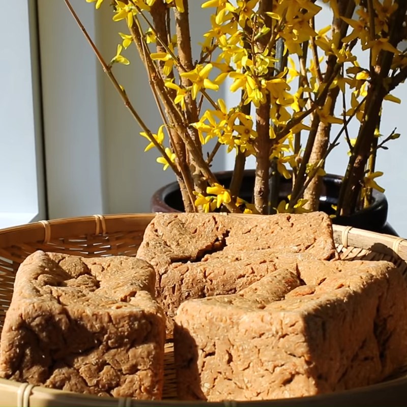 Bước 4 Ngâm nước muối Meju Tương đậu nành