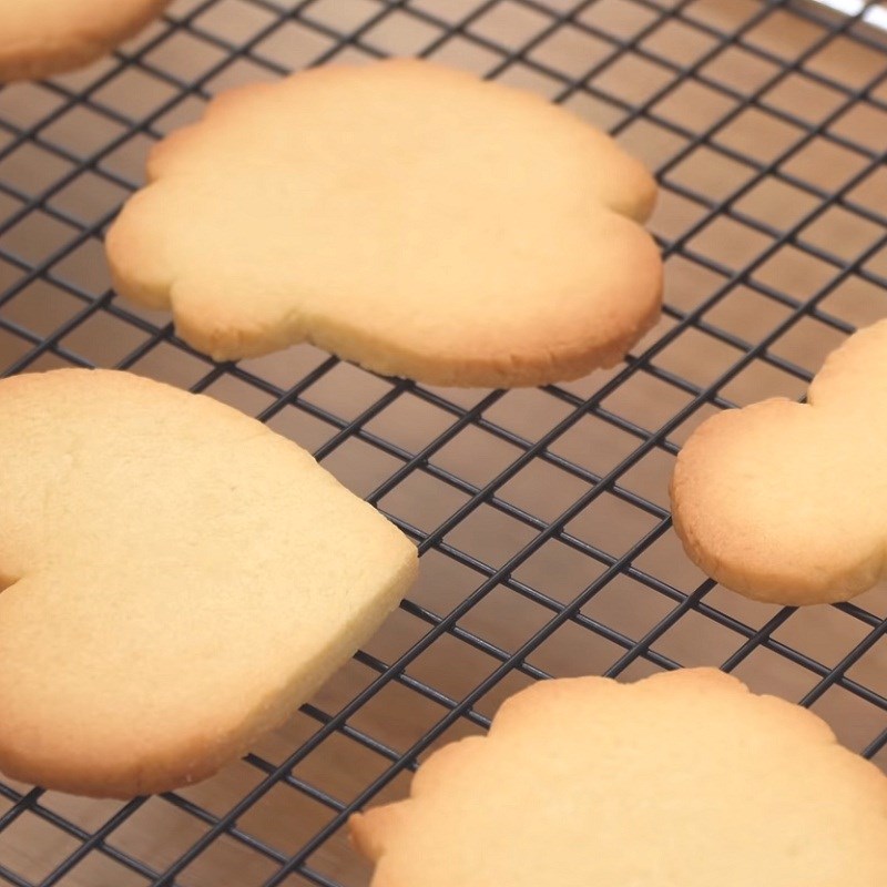 Bước 4 Nướng bánh Bánh quy đường BTS - Royal Icing Cookie