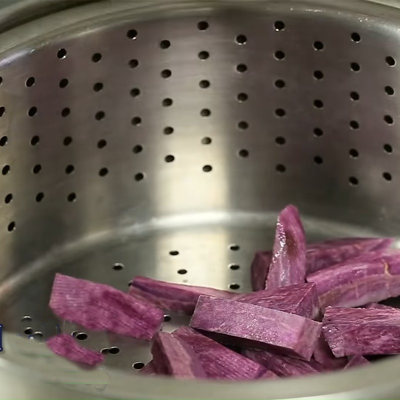 Bước 1 Sơ chế khoai lang tím Bánh sago khoai lang tím viên tròn