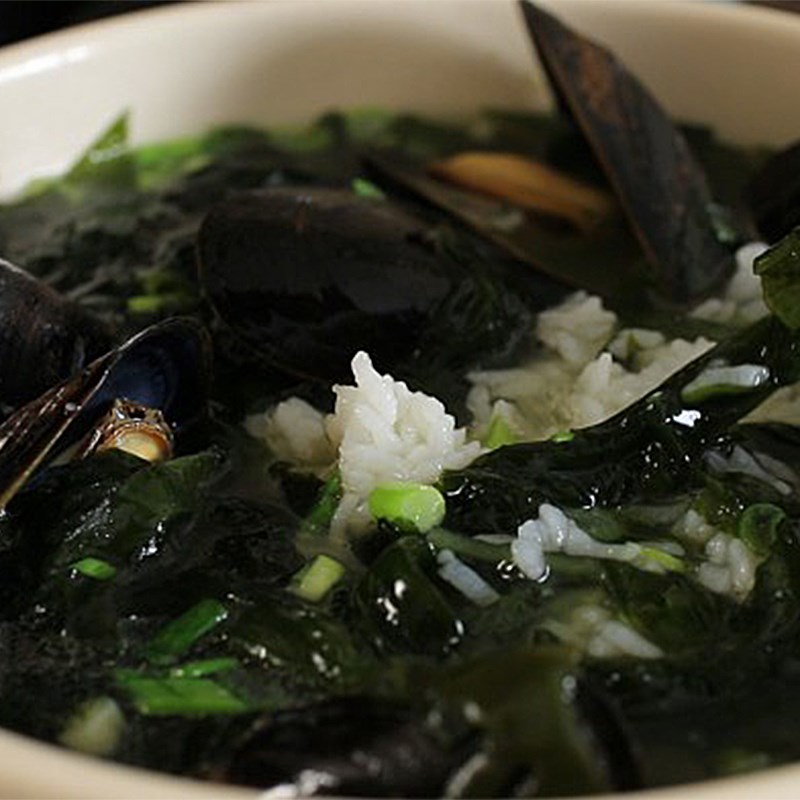 Bước 4 Thành phẩm Canh rong biển nấu vẹm