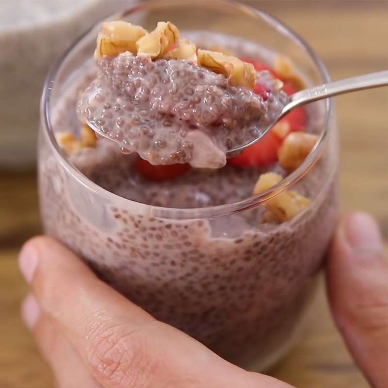 Bước 3 Thành phẩm Pudding hạt chia dâu tây