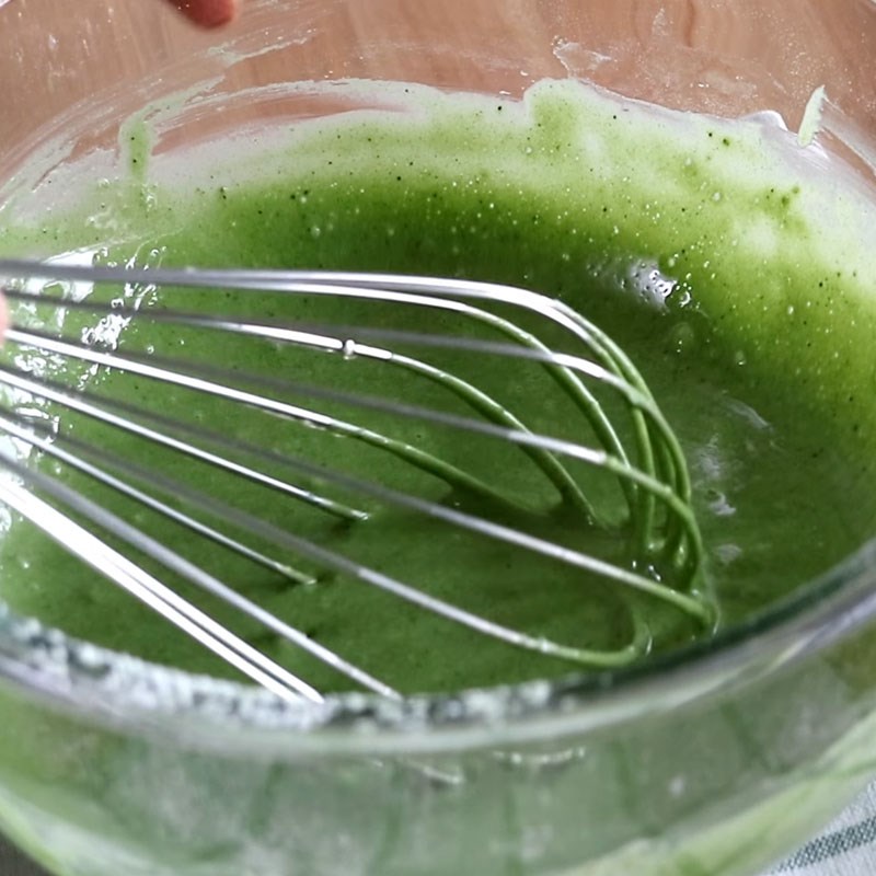 Bước 1 Trộn bột bánh Bánh rán trà xanh nhân kem