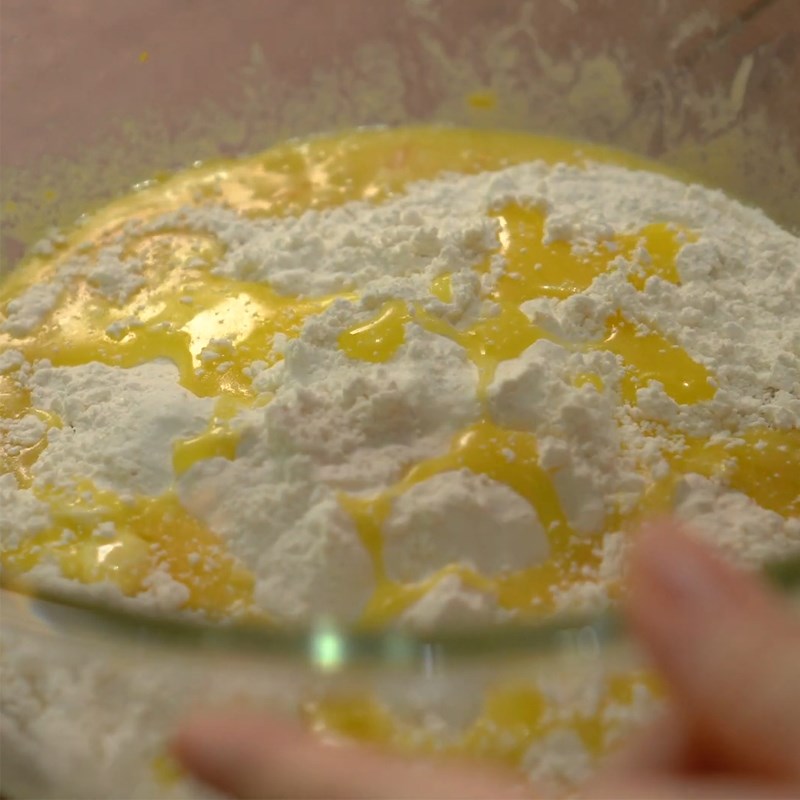 Bước 2 Trộn bột bánh Bánh bông lan cam bằng nồi cơm điện