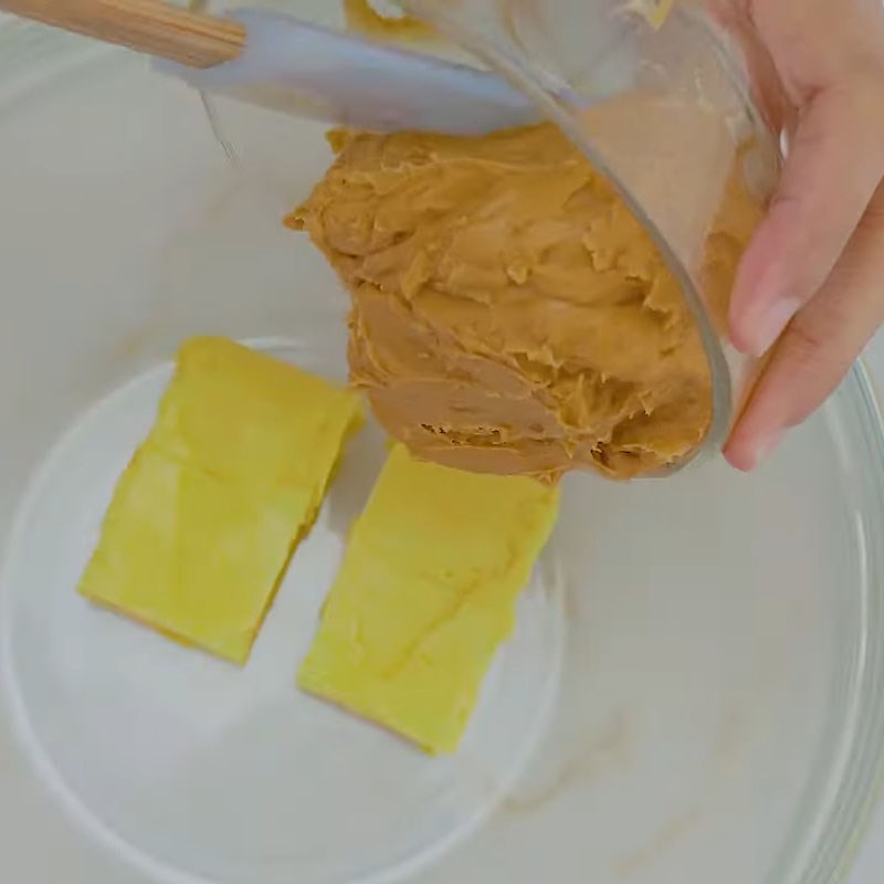 Bước 1 Trộn hỗn hợp bơ trứng Brownie bơ đậu phộng cơ bản